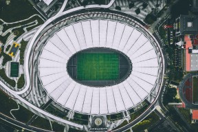 国际足联世界杯-太狠了！独行侠出局、广州队内讧、广厦官宣签约，中国足坛一天之内上演三重震撼