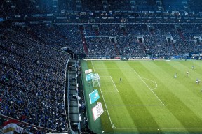 FIFA官方中文官网-太狠了！西汉姆回应争议，法兰克福复盘，苏炳添狂砍50分